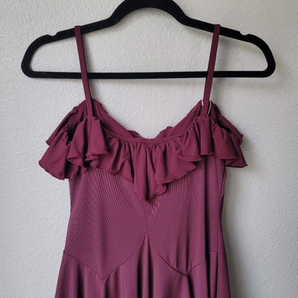 Halara NWT Ruffle V Neckline Mini Dress Size XSmall In Burgundy - Picture 5 of 7